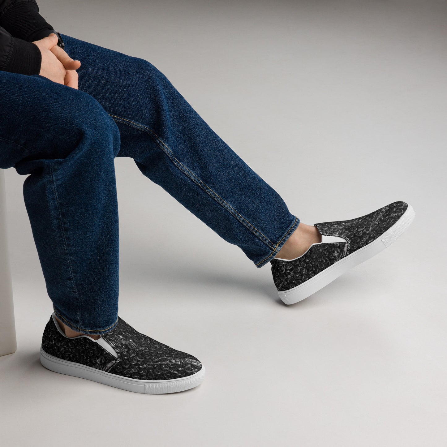 Bubble wrap men’s slip-on canvas shoes - MUCH NICER