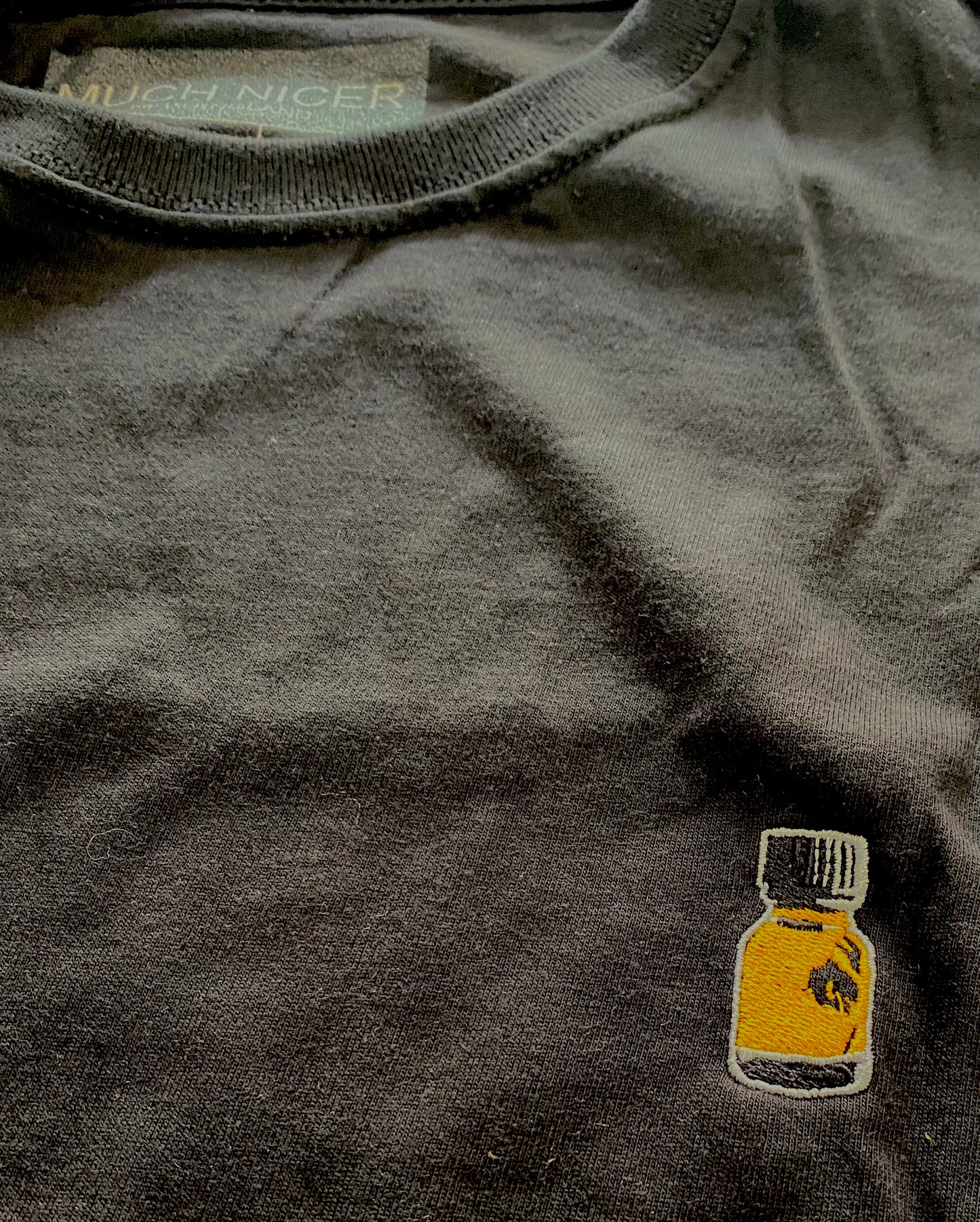 Brown Bottle Organic T-Shirt - Much Nicer (MCH/NCR)